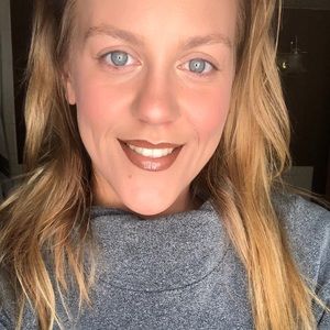 Meet your Posher, Brooke